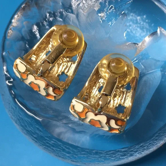 🖤ST.JOHN RARE clip on earrings